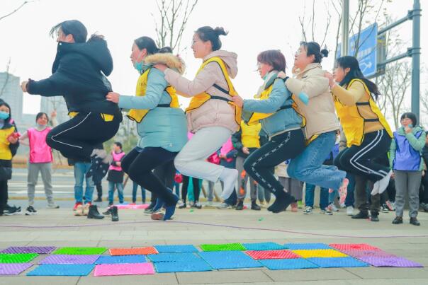 公司举办2021年度表彰大会 暨“入驻新园区、启航新征程”迎春趣味运动会