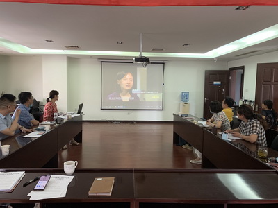 公司党委召开理论学习中心组学习会