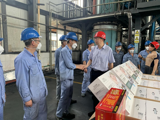 公司开展“我为群众办实事”夏送清凉活动暨防汛安全检查工作
