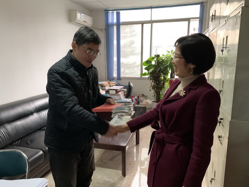 公司开展元旦春节走访慰问活动