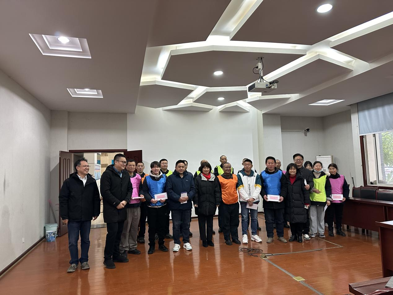 走访慰问送关怀 浓浓真情暖人心——公司工会春节前夕看望慰问劳模和困难职工